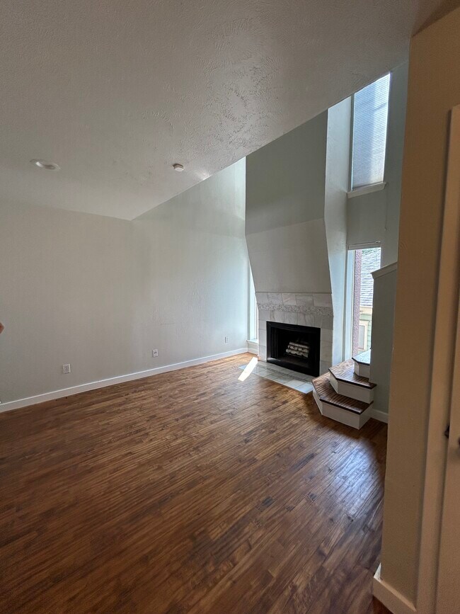 Photo - 4004 Gilbert Ave