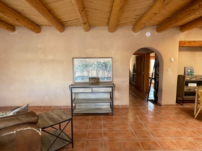 Photo - 413 Valverde St