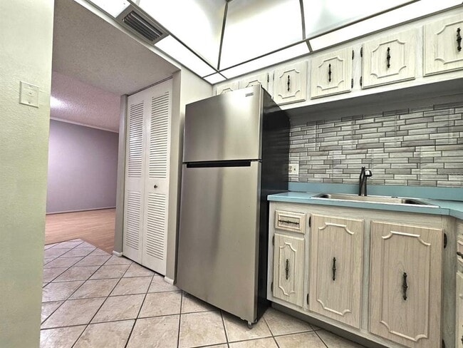 Photo - 11485 Oakhurst Rd Unit 1200-303