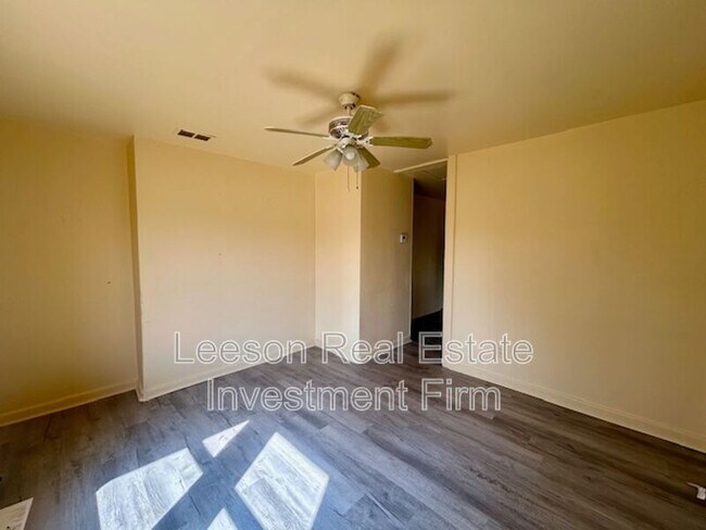 Photo - 2621 Trichel St