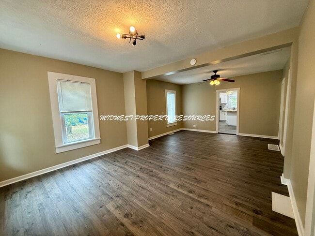Photo - Charming 2 Bedroom, 1 Bath Bungalow in Dow...