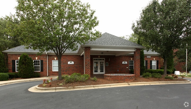 Blackthorn Apartments of Greensboro