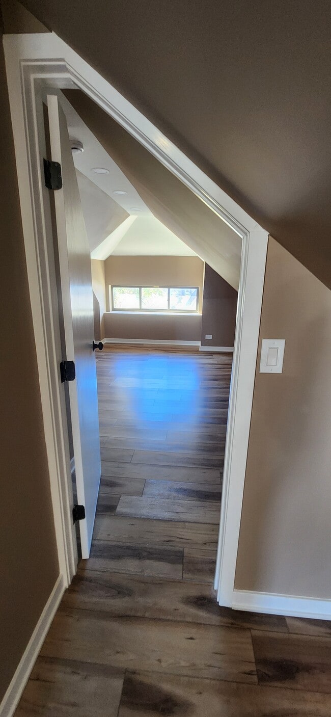 Photo - 4511 S Washtenaw Ave