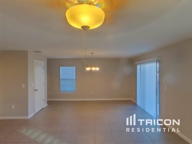 Photo - 10336 Flathead Dr