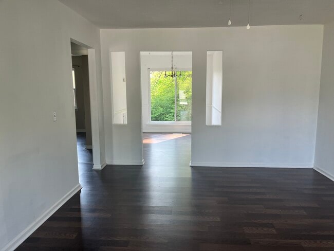 Photo - 6253 Teletha Ln