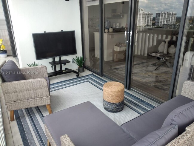 Photo - 1000 W Island Blvd Unit 1611