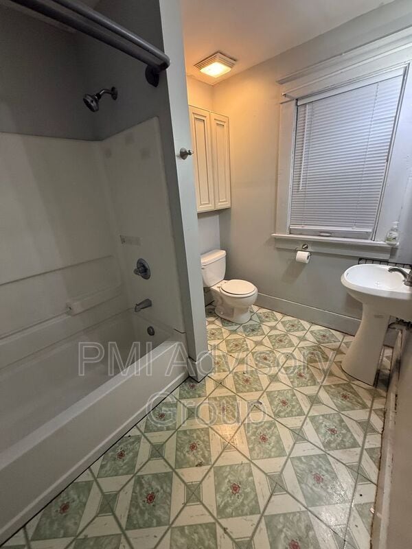 Photo - 1323 SW Garfield Ave