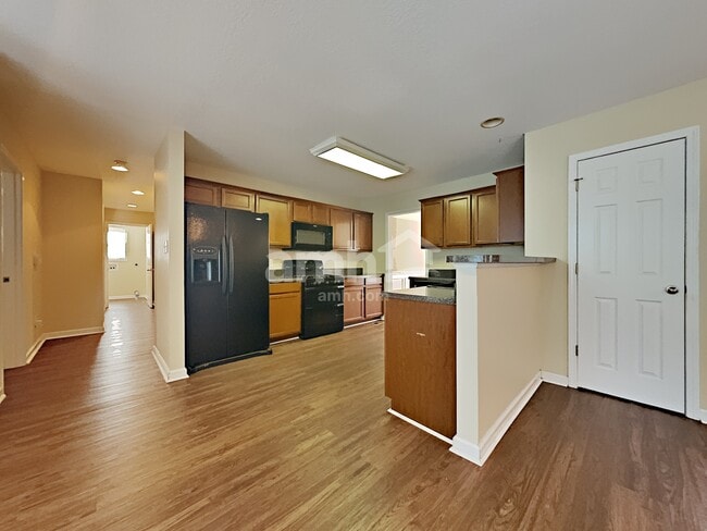 Photo - 3201 Gaslight Ln