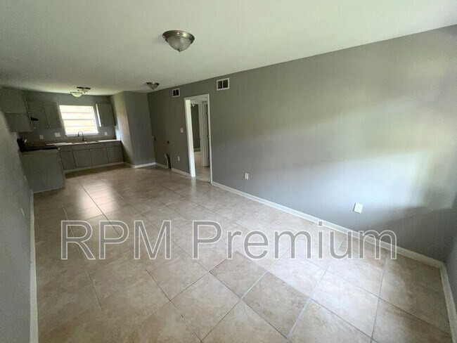 Photo - 5159 Baker Blvd Unit B