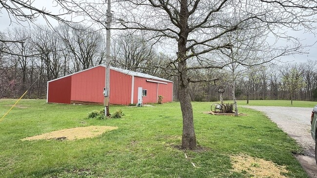 Photo - 4 bedroom home in peaceful rural setting-North Boone County