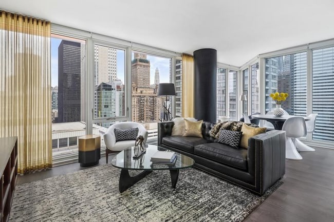 Photo - 125 N Dearborn St Apartment