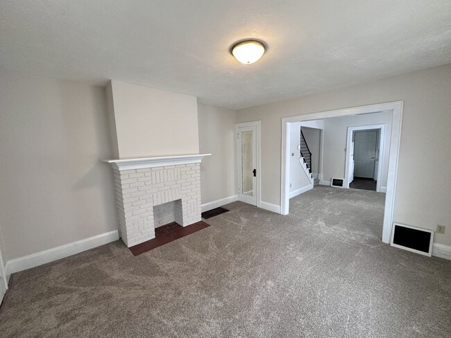 Photo - 2052 16th St SW