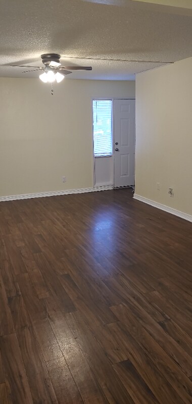 Photo - 3010 N Maryvale Pkwy Unidad 1056