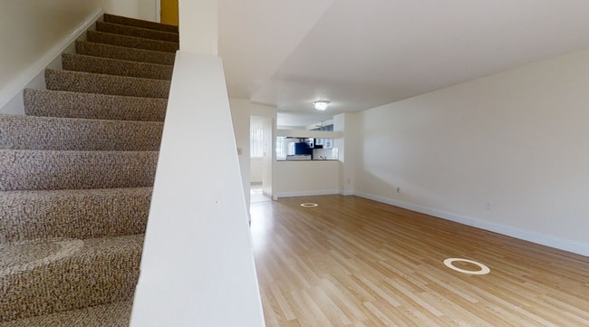 Photo - 144 North Beacon St Unidad #2