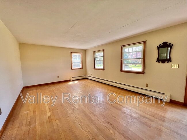 20 Newton Ln