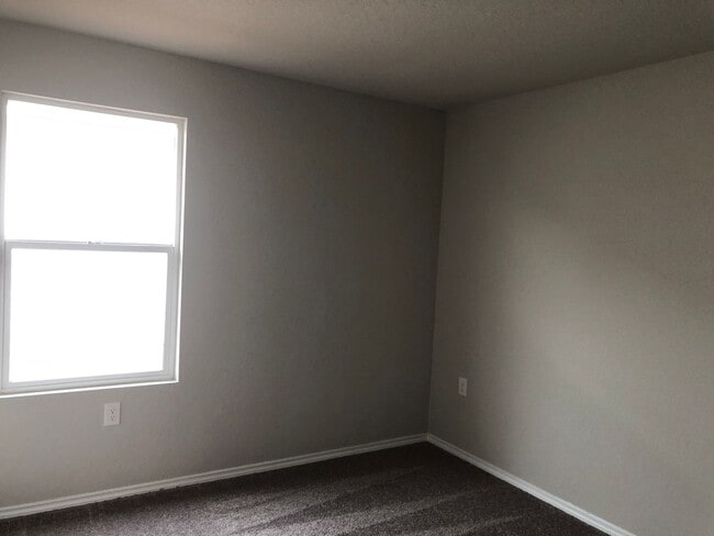 Photo - 13431-Ashworth Blvd