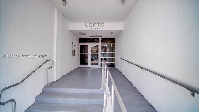 3339 Virginia St Unit 323