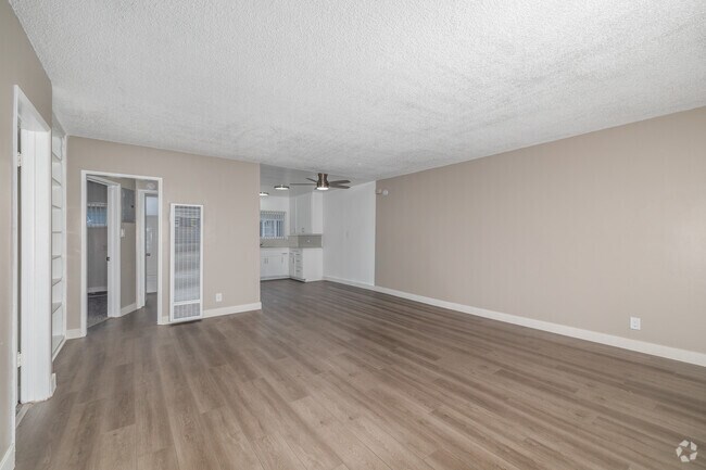 2BR, 1BA - 850SF - Living Room