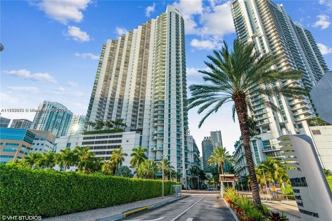 Building Photo - 350 S Miami Ave Unit 2106 Rental