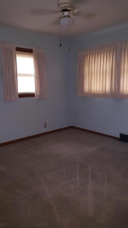 Photo - 2225 W Silver Spring Dr