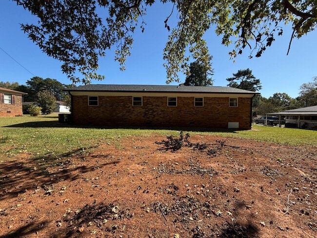 Photo - 3 bed/2 bath rental in Norwood