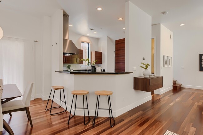 Photo - 1616 NW Riverscape St