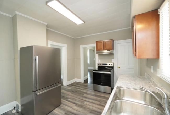 Photo - 124 Eaton Ave