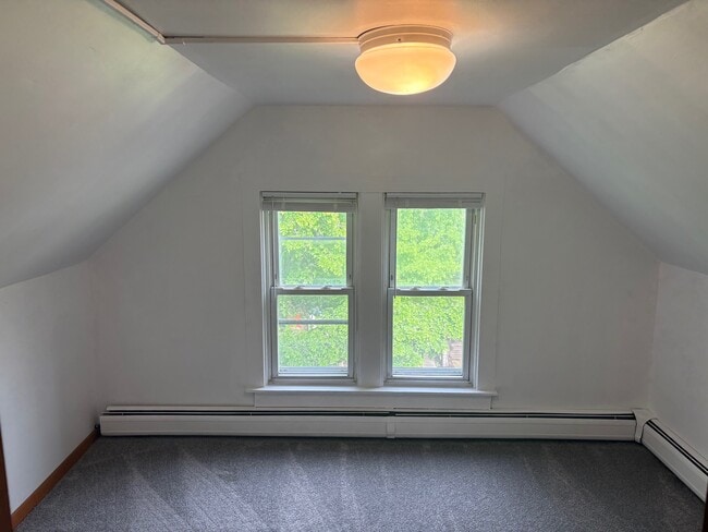 Photo - 945 Circle Ave Unit 3rd floor