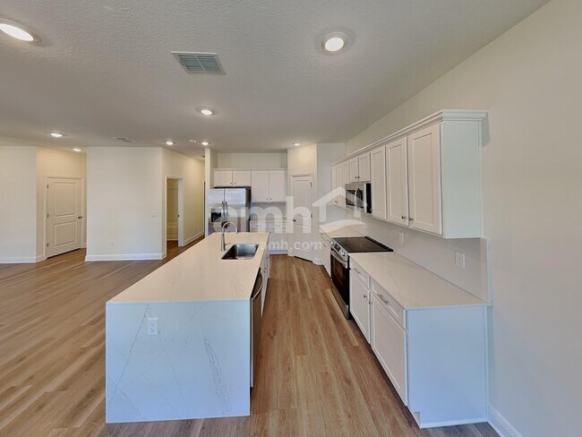 Photo - 5932 Pinewood Ests Dr