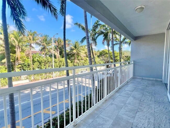 Photo - 7832 Collins Ave Unit 304
