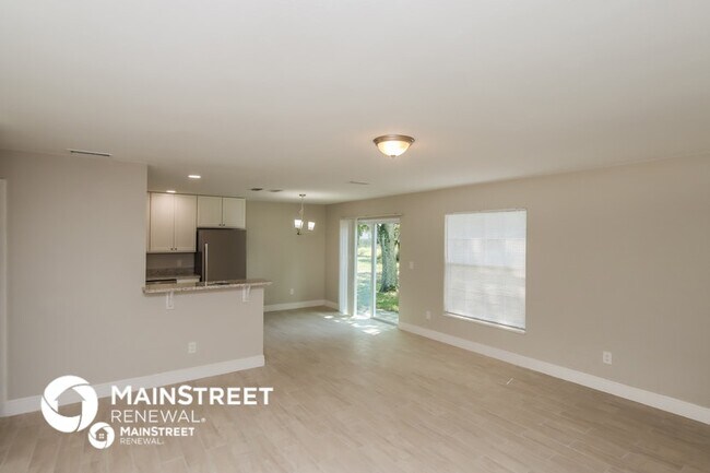 Photo - 154 Anderson Ave NE