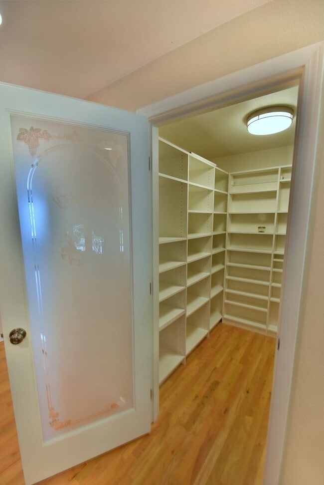 Photo - 3bd/2ba Lake Forest Park Home