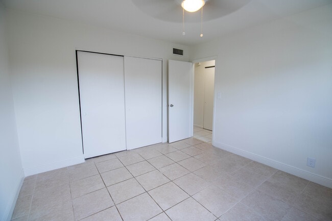 Dormitorio - Lee Manor Apartments