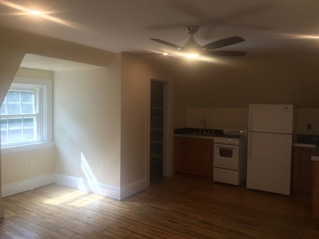 Photo - 721 Chislett St Unit Apt 4