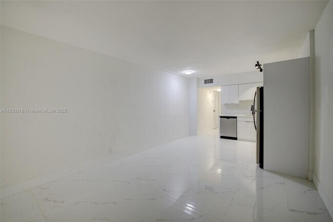 Photo - 1740 Funston St Apartamento Unidad 3