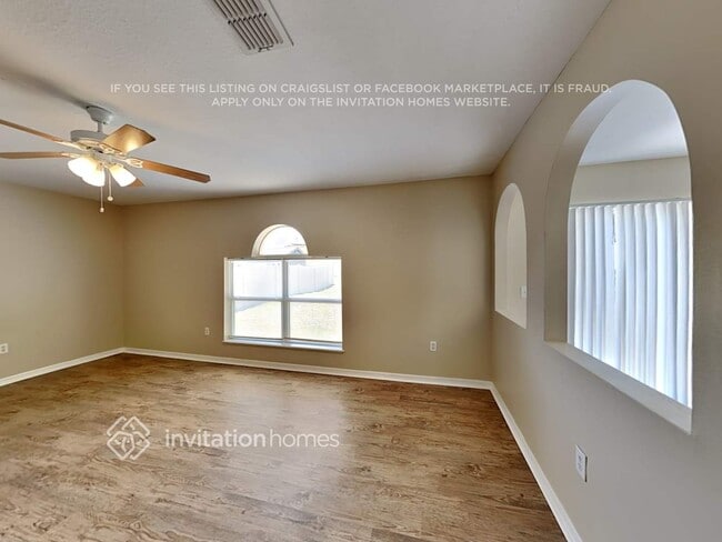Photo - 437 Hammerstone Ave