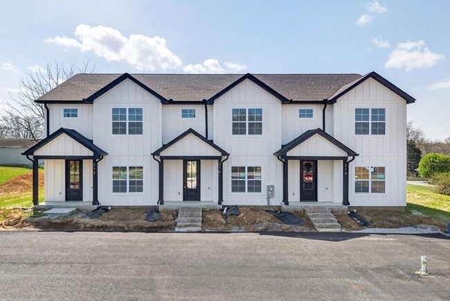 Building Photo - 212 W Jere Whitson Rd