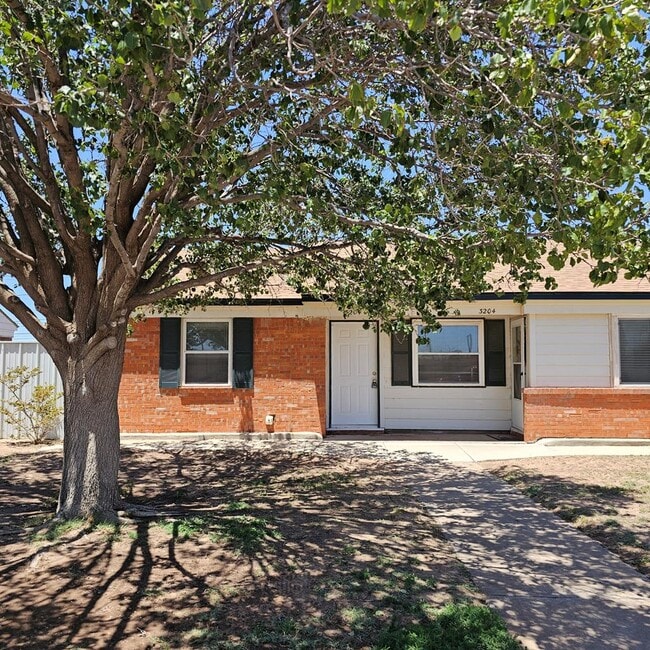 Photo - 3204 W Kansas Ave Casa