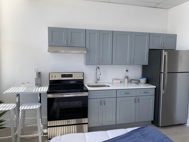 Photo - FOUND Study College Hill