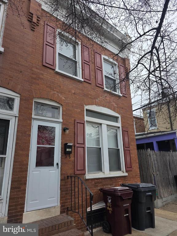 Photo - 1003 Maple St