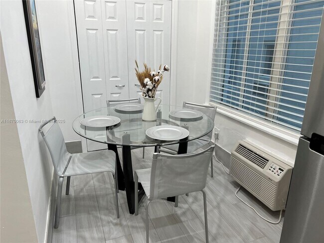 Photo - 3710 Collins Ave Unit N-103