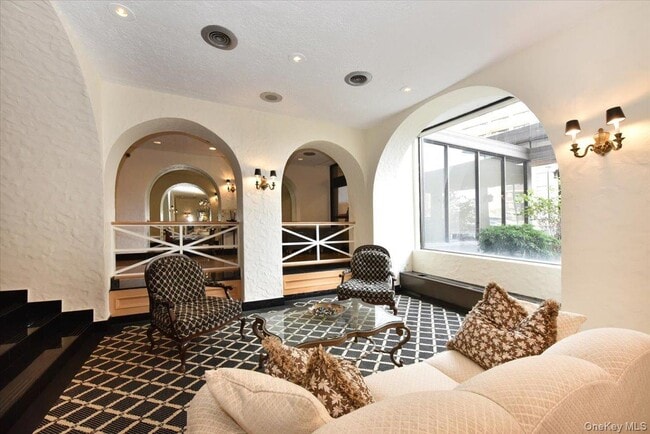 Photo - 18-15-18215 215th St Unit 2G