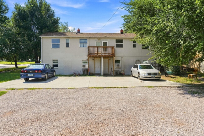 Photo - 904 Willsie Ave