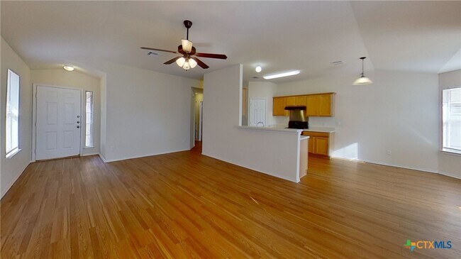 Photo - 1105 Burgess Dr