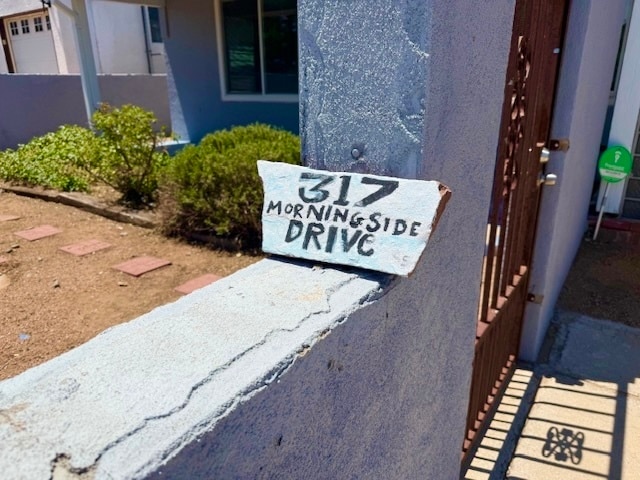 Photo - 317 Morningside Dr SE