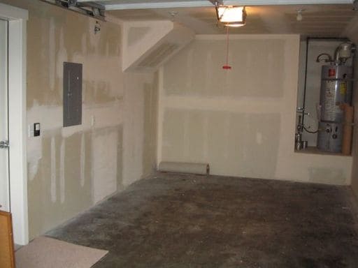 Photo - LIKE NEW three bedroom with fantastic updates, one car garage and private newly fenced front patio!