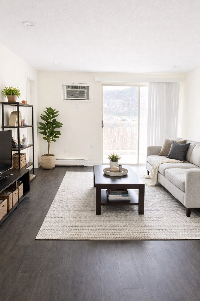 Building Photo - 200 Park Terrace Dr Unit 222