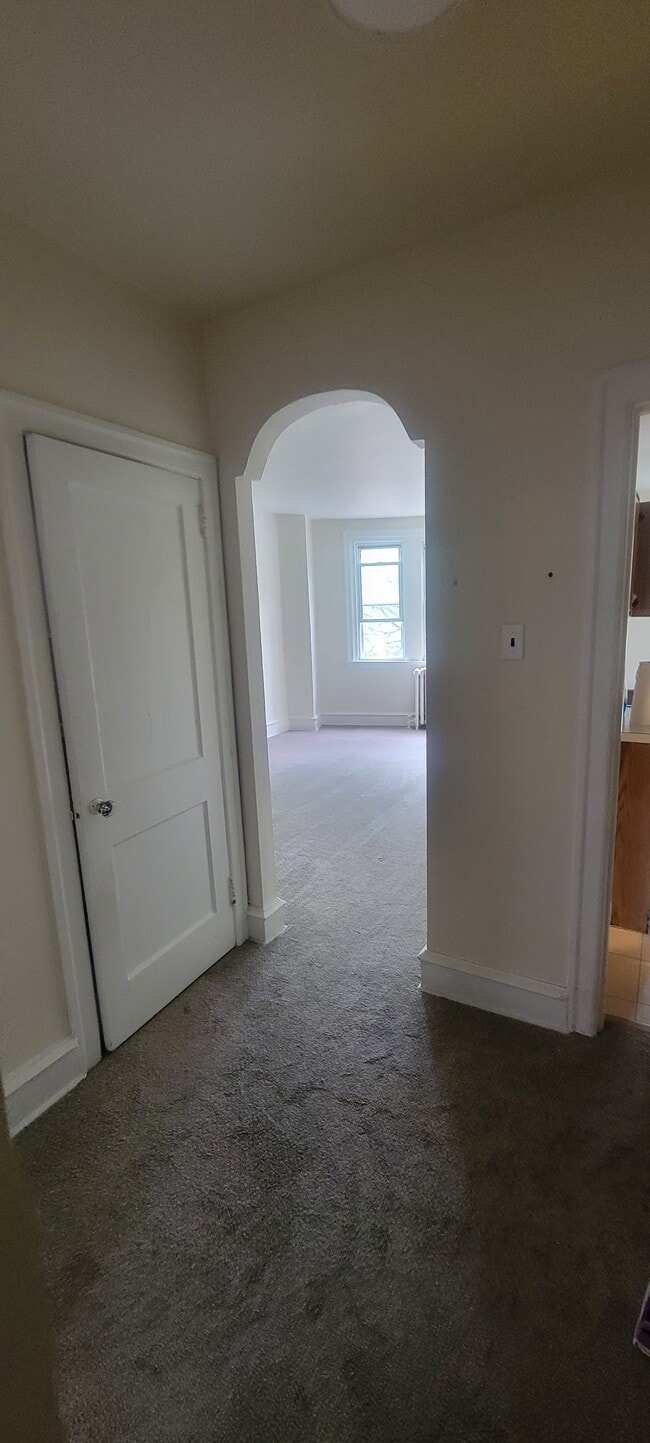 Entry - 278 N Keswick Ave Apartments