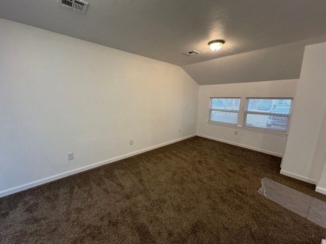 Photo - 3 bedroom, 1 bath home for rent in OKC nea...