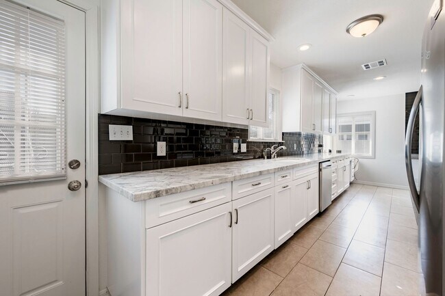 Photo - Lakewood Estates 3 Bedroom, 2 Bath Home with 2 Car Garage